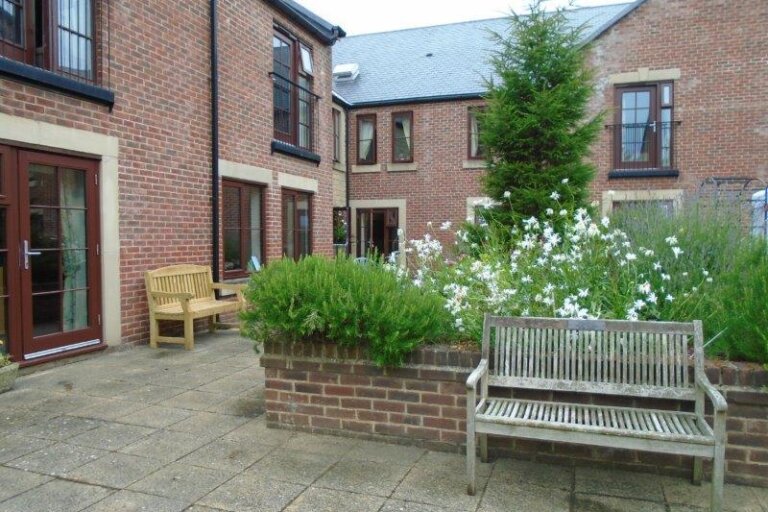 Crystal Court Care Home Rosedale Care